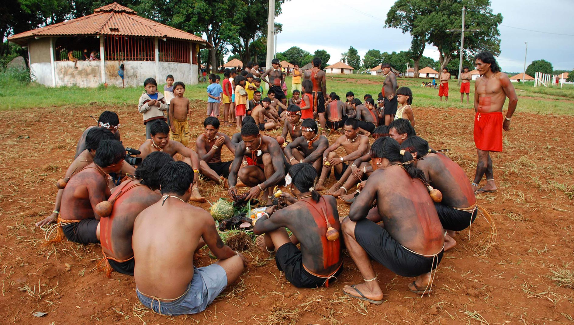 Xavante, procurarsi il cibo dalla natura