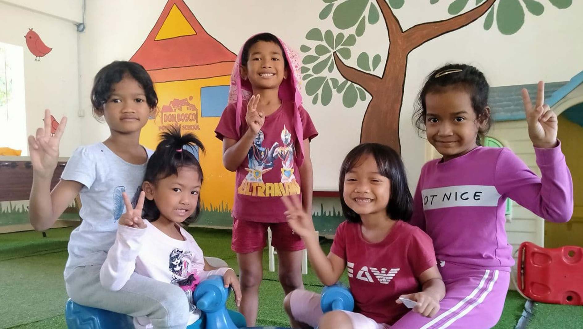 Bimbi del Bosco Home di Sihanoukville