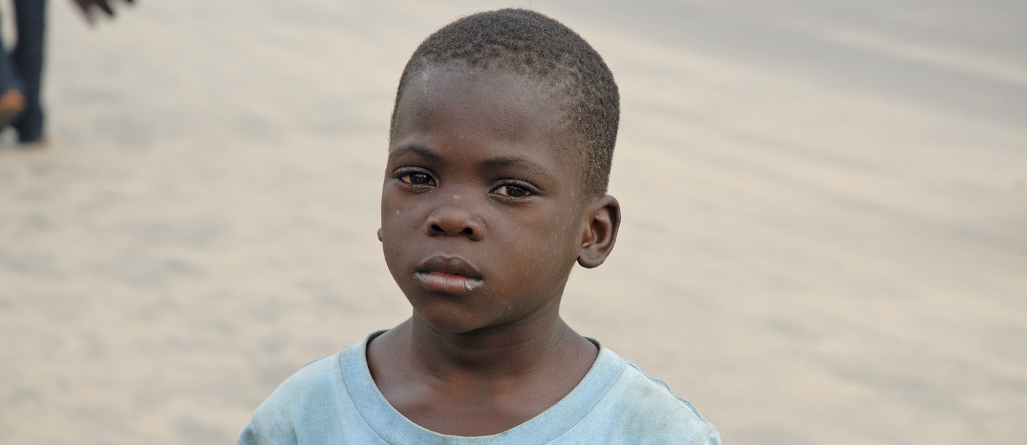Primo piano di un bambino in Benin