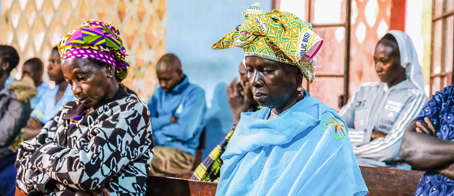 Donne in preghiera Gambia