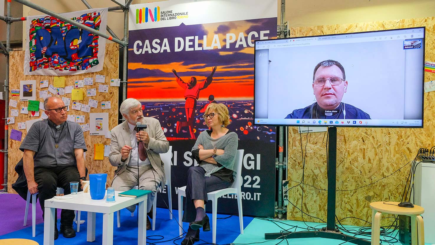 Missioni Don Bosco al salone del libro 2022