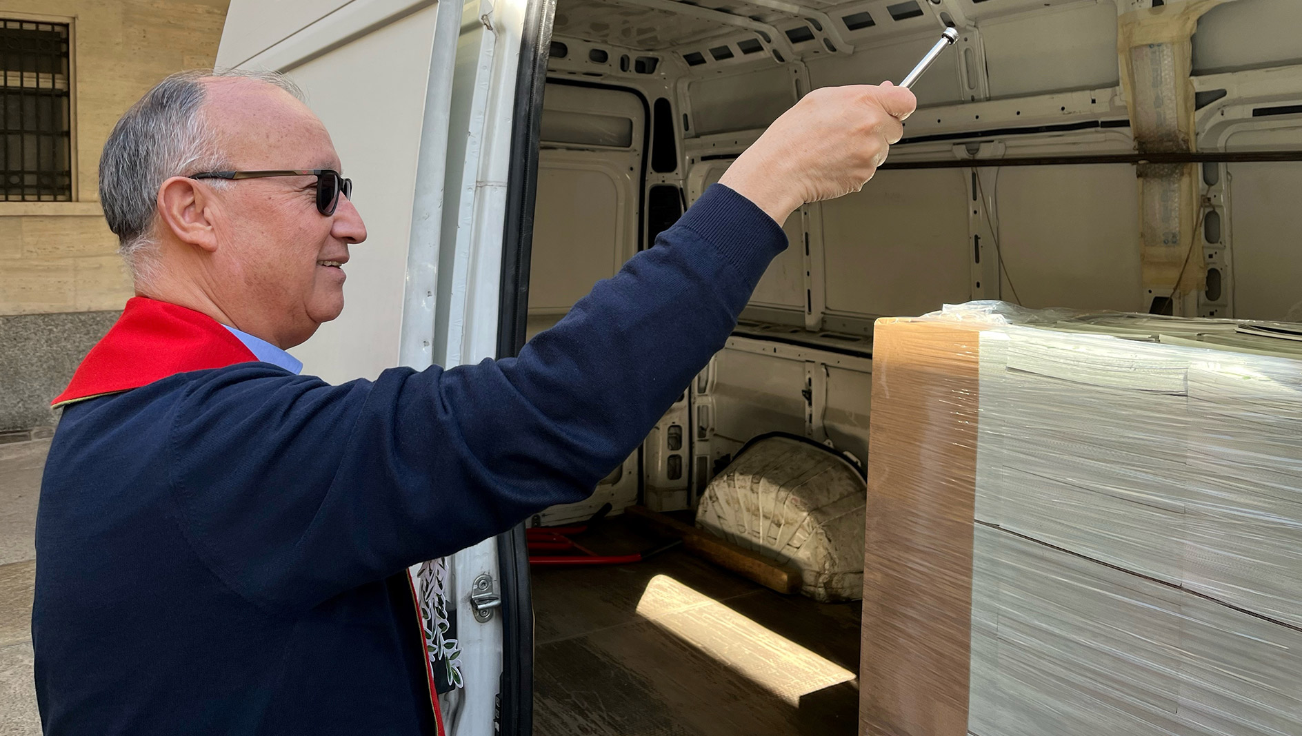 Un ramo di ulivo benedetto per tutti i nostri benefattori Un ramo di ulivo benedetto per tutti i nostri benefattori