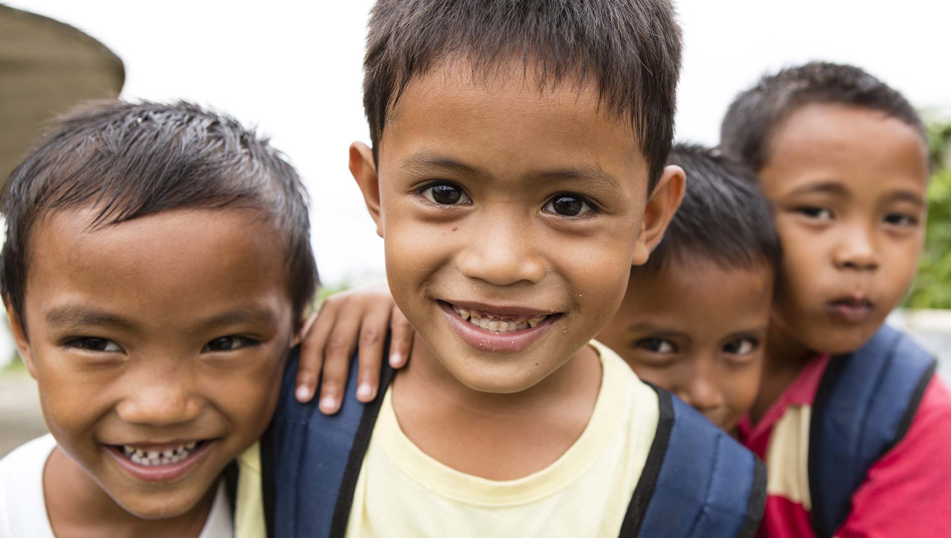 Primo piano di bambini filippini