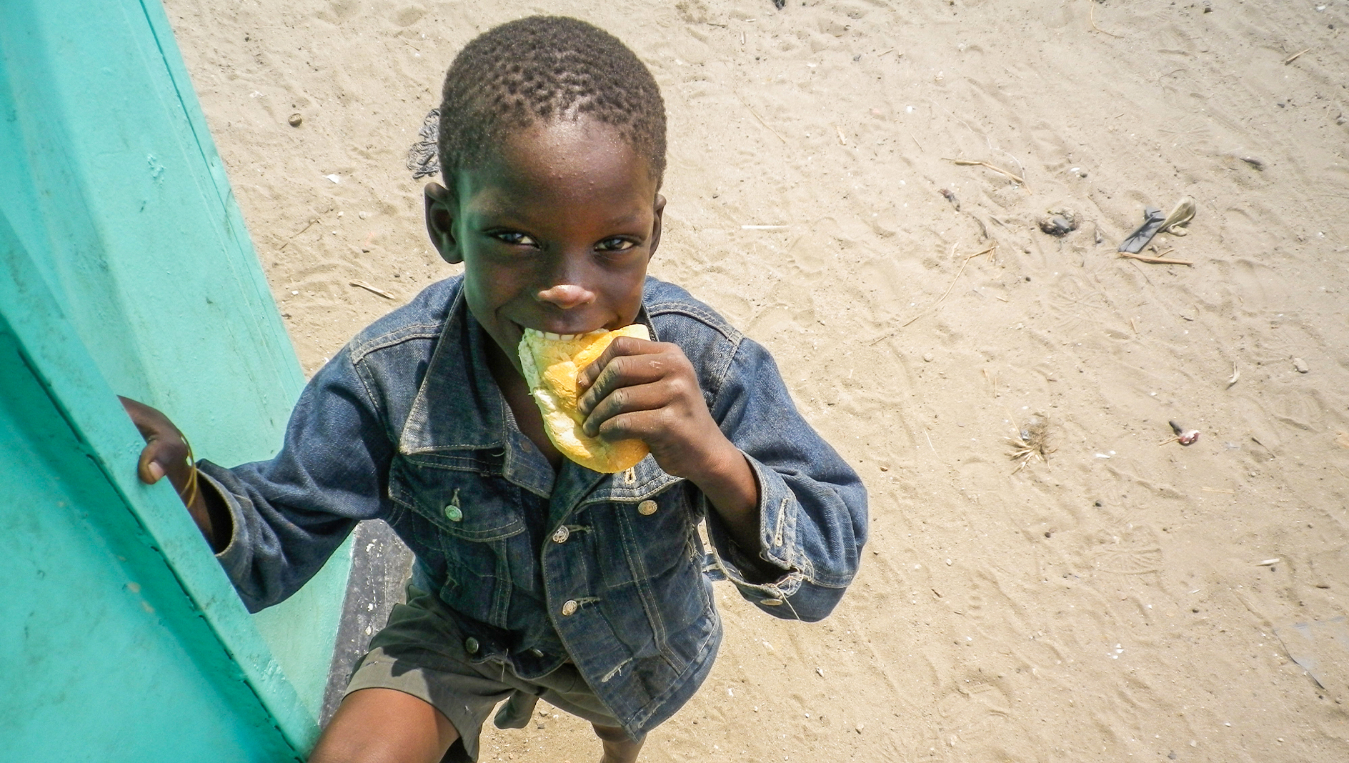 Primo piano di un bambino del Benin